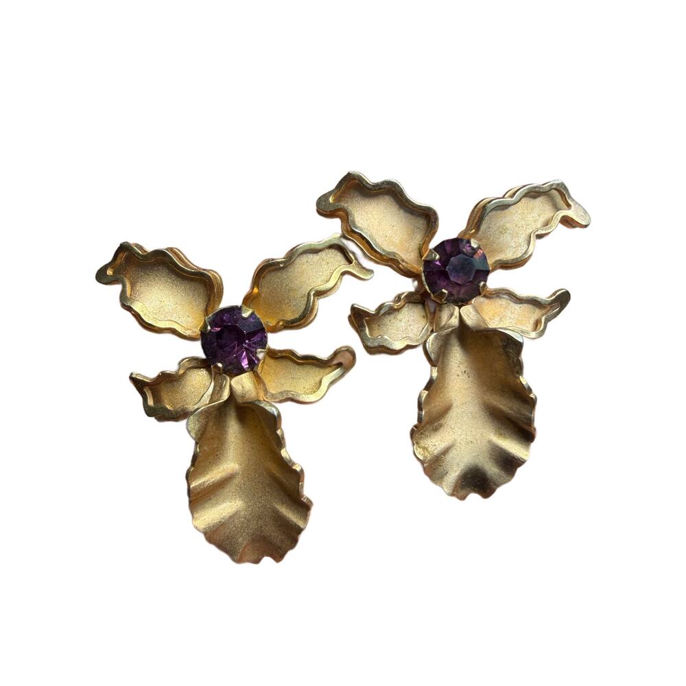 VTG Signed BN Orchid Flower Purple Crystal Rose Goldtone 1” Screw Back Earrings